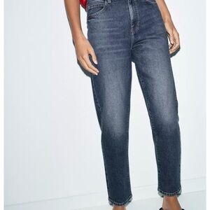 ZARA High-Rise Straight Leg MOM FIT Women's Jeans — Size 2